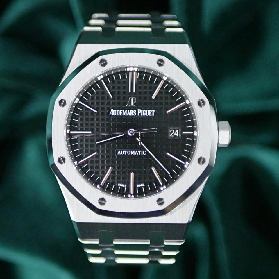 ساعة Audemars Piguet ميناء اسود 