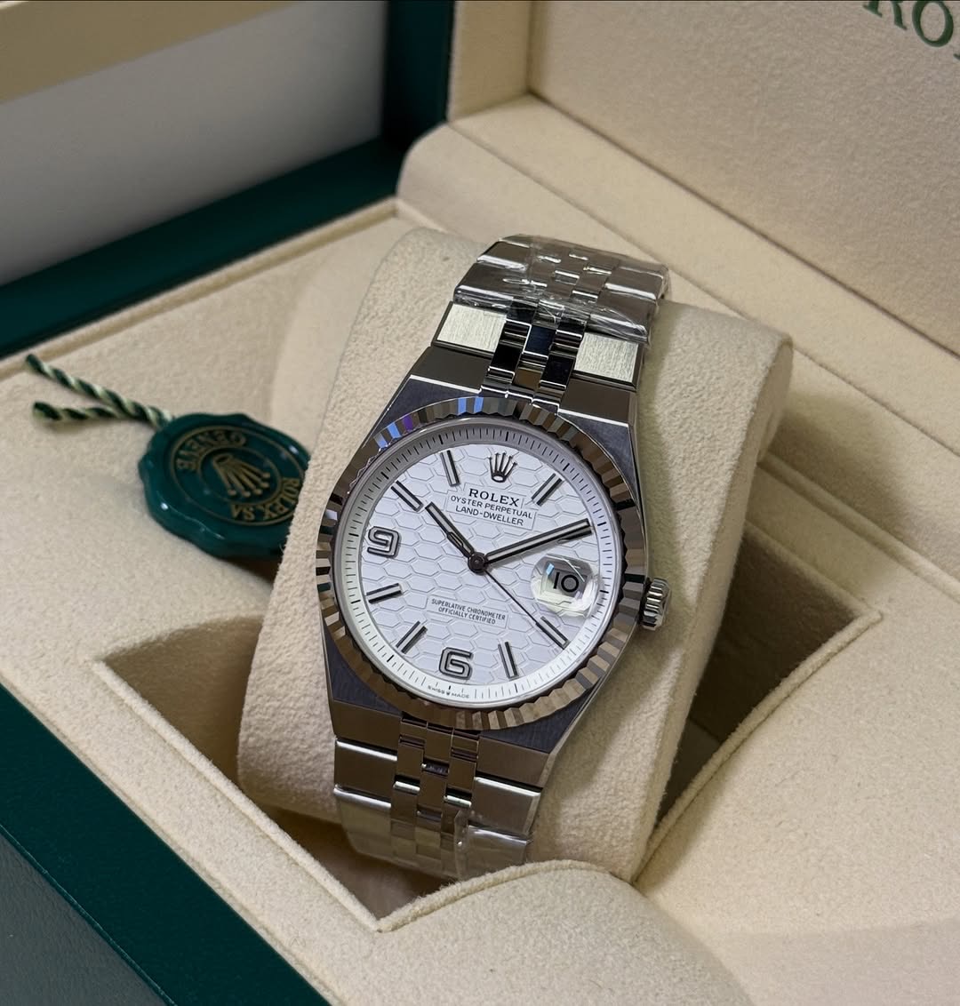 ساعة روليكس Land Dollar watch اوستيك سليفر مينا بيضاء