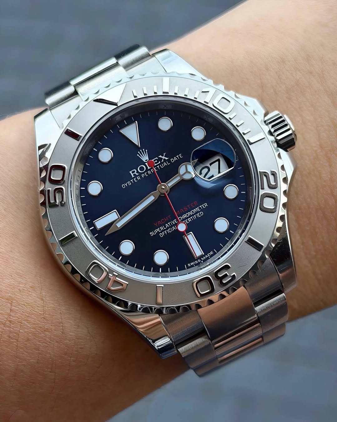 ساعة Rolex Submariner سيلفر اطار سيلفر ميناء ازرق 
