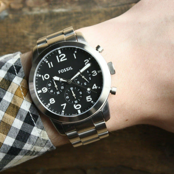 ساعة Fossil Chronograph لون سيلفر ميناء اسود عدادات تعمل